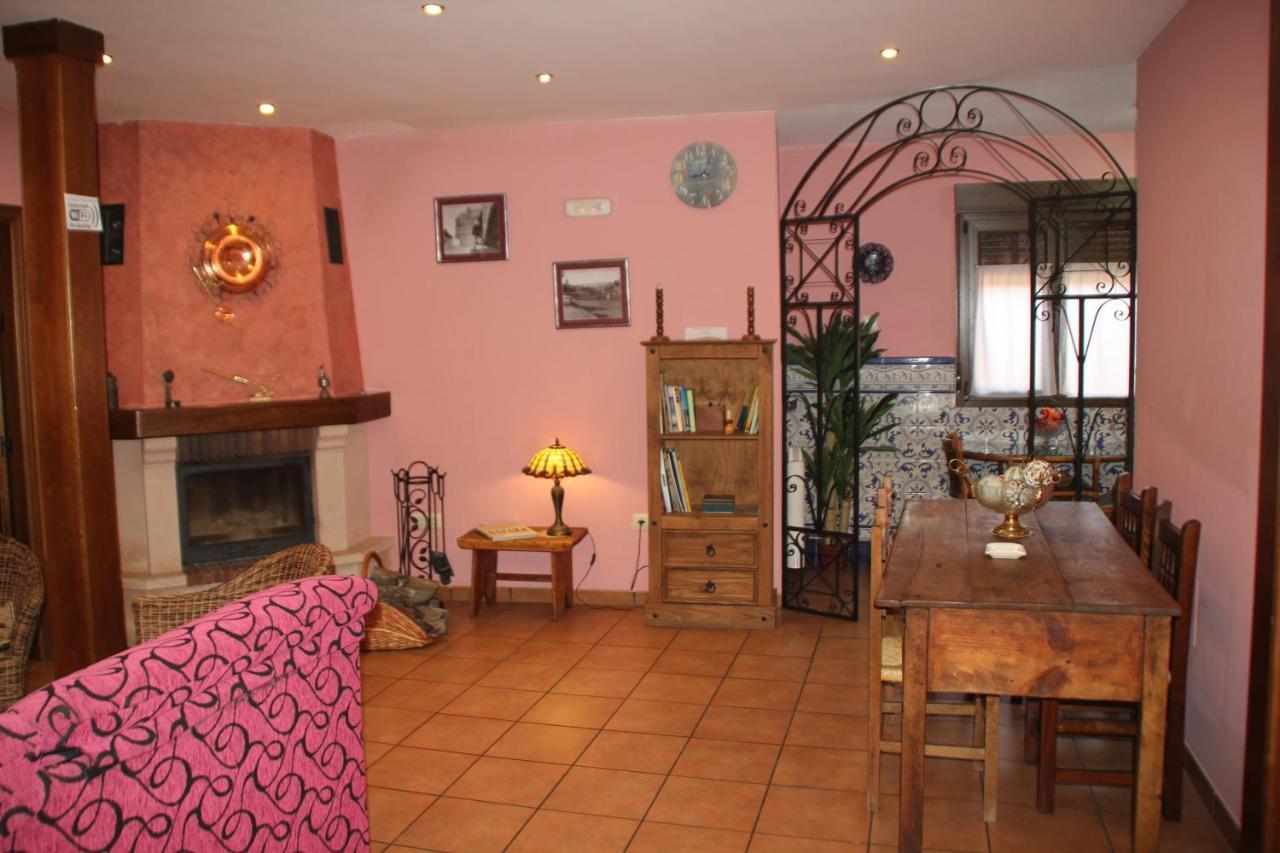 La Casa Madrona Apartman Villacastín Kültér fotó